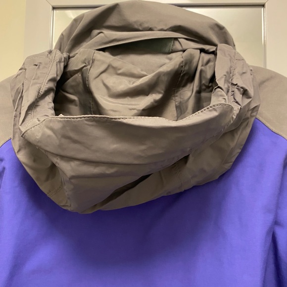 Gray/ Periwinkle North Face ski shell, size M - Picture 4 of 6